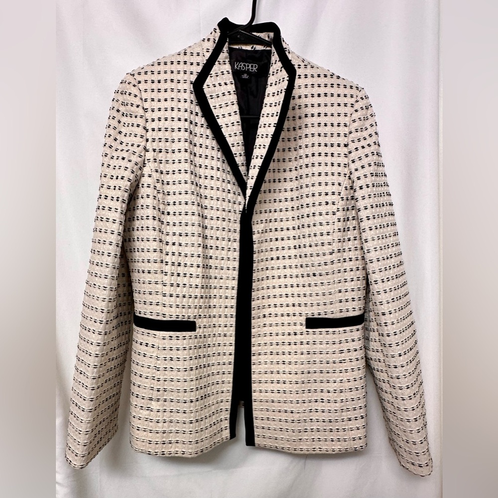 Kasper Women’s Tweed Textured Blazer Jacket Size 10 — Cream & Black Trim